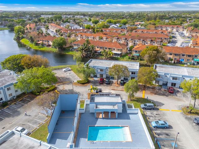 6210 SW 131st Ct 204, Miami, FL 33183