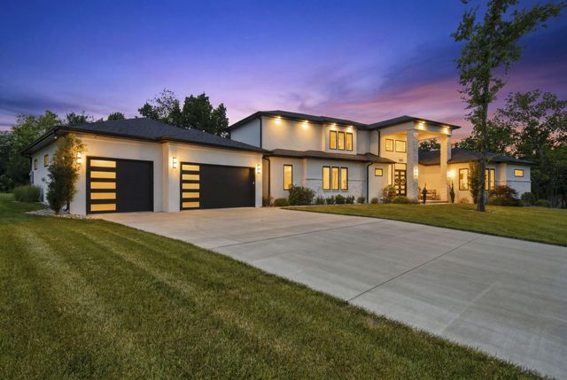 860 E Bantry Court, Nixa, MO 65714