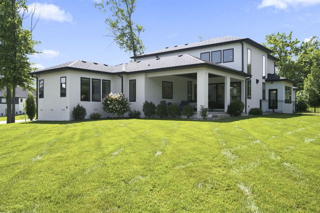 860 E Bantry Court, Nixa, MO 65714