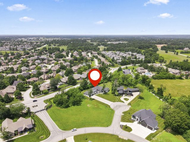 860 E Bantry Court, Nixa, MO 65714