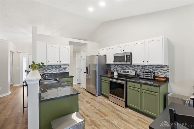 1484 Observatory Drive, Fairborn, OH 45324