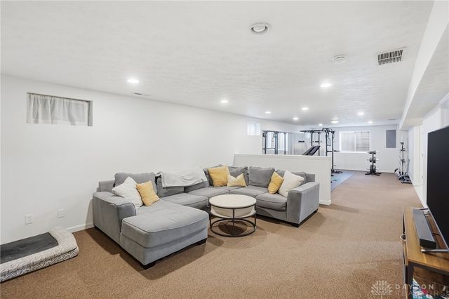1484 Observatory Drive, Fairborn, OH 45324