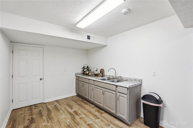 1484 Observatory Drive, Fairborn, OH 45324