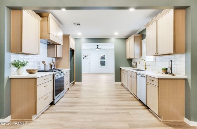 518 Evangeline Drive, Lafayette, LA 70501