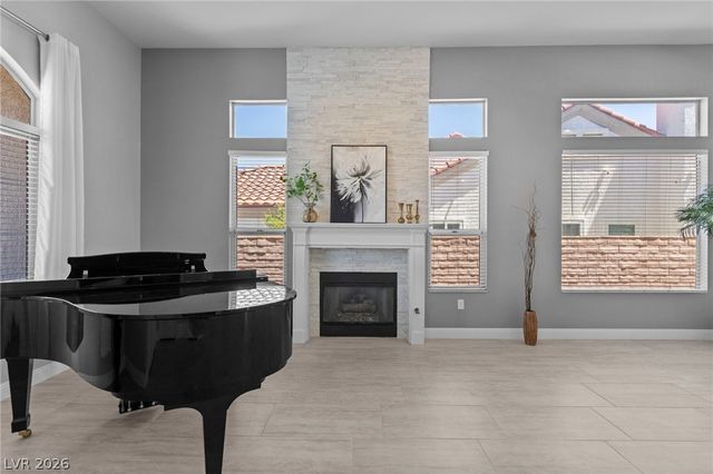 2900 Crown Ridge Drive, Las Vegas, NV 89134