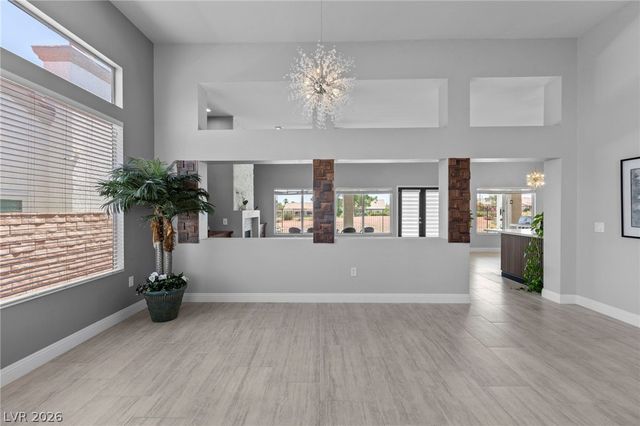 2900 Crown Ridge Drive, Las Vegas, NV 89134