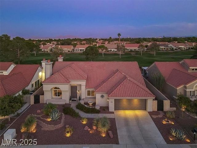 2900 Crown Ridge Drive, Las Vegas, NV 89134