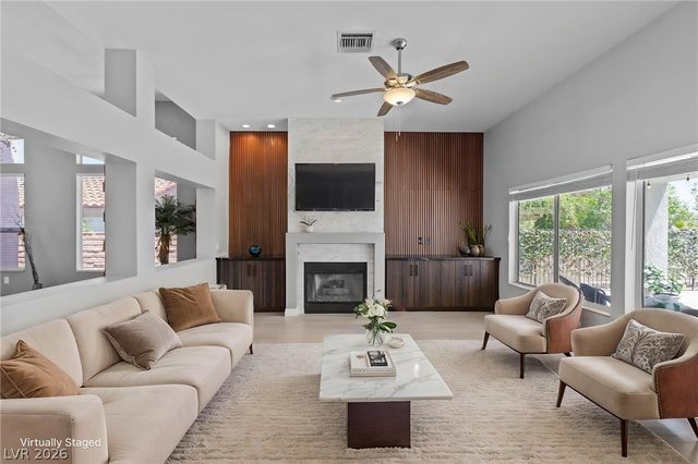 2900 Crown Ridge Drive, Las Vegas, NV 89134