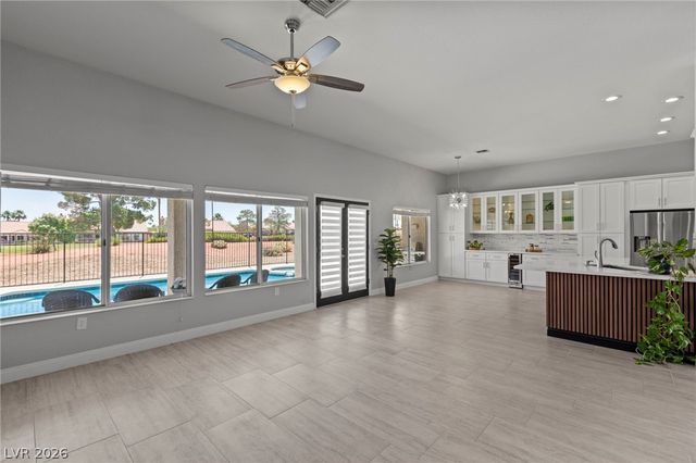 2900 Crown Ridge Drive, Las Vegas, NV 89134