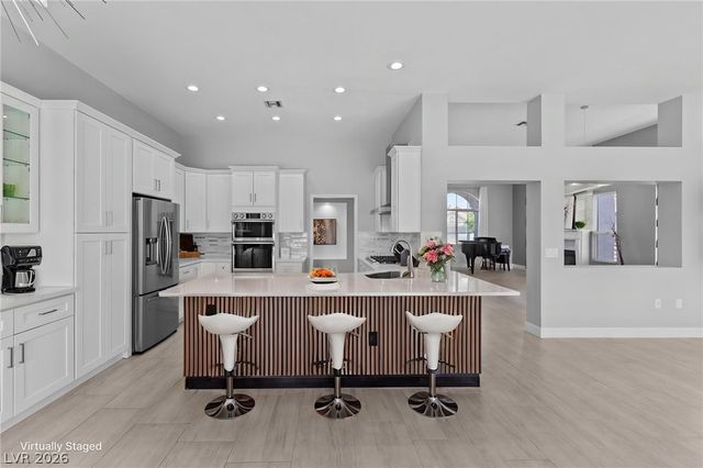 2900 Crown Ridge Drive, Las Vegas, NV 89134