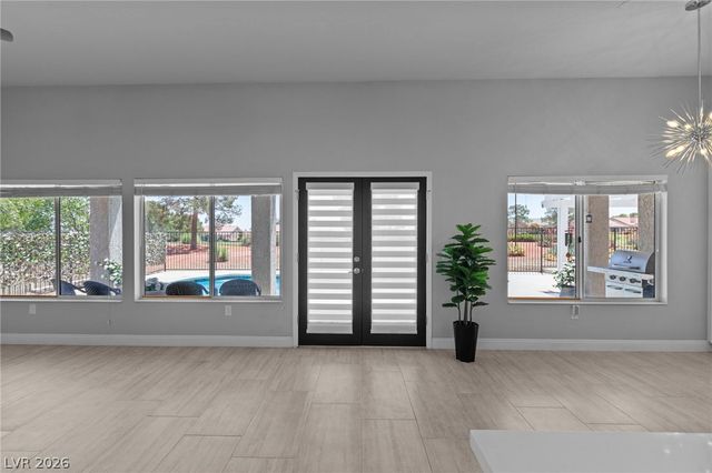 2900 Crown Ridge Drive, Las Vegas, NV 89134