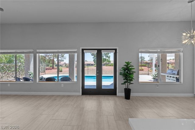 2900 Crown Ridge Drive, Las Vegas, NV 89134