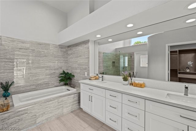 2900 Crown Ridge Drive, Las Vegas, NV 89134