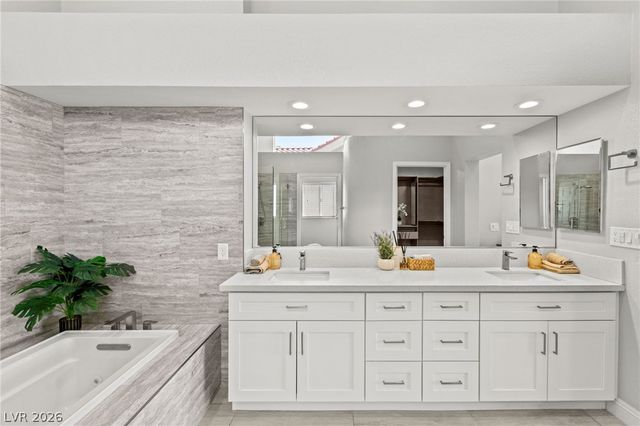 2900 Crown Ridge Drive, Las Vegas, NV 89134