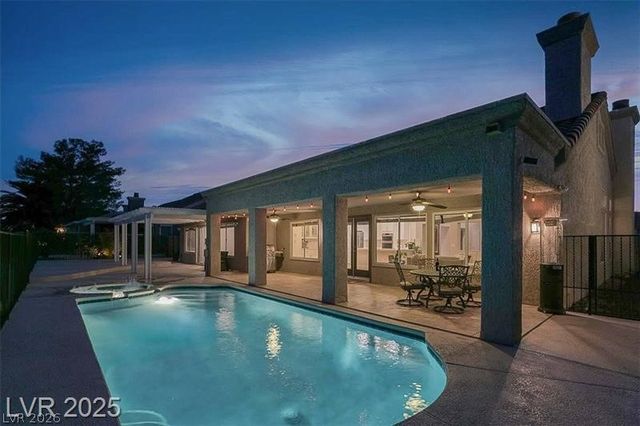 2900 Crown Ridge Drive, Las Vegas, NV 89134