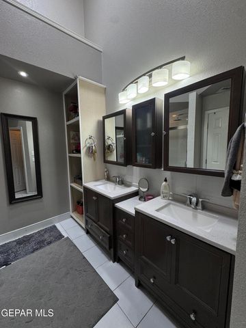 5452 SANTIAGO ROQUE Drive, El Paso, TX 79934