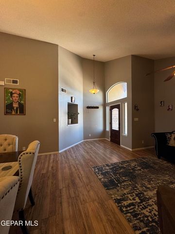 5452 SANTIAGO ROQUE Drive, El Paso, TX 79934