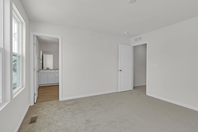 5918 Hawkweed Drive, Naperville, IL 60564