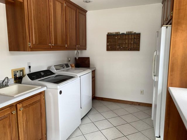 3208 BRIDGE ROAD, Suamico, WI 54313