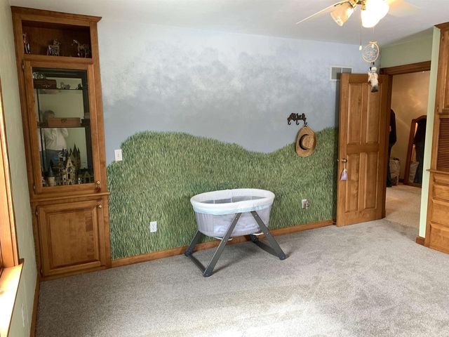 3208 BRIDGE ROAD, Suamico, WI 54313