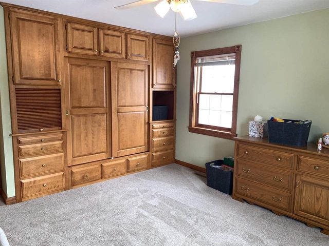 3208 BRIDGE ROAD, Suamico, WI 54313