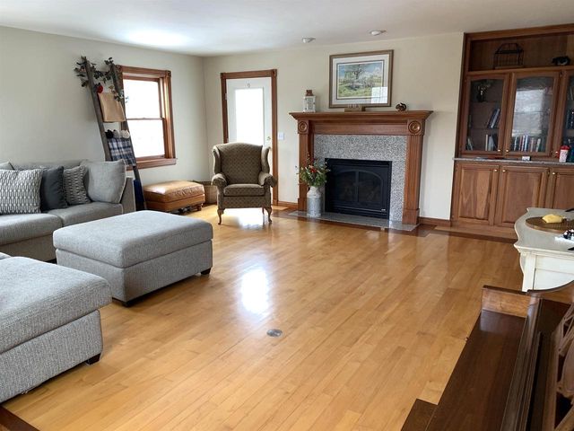 3208 BRIDGE ROAD, Suamico, WI 54313