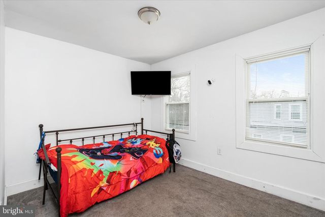 33 CHERRY STREET, Mount Holly, NJ 08060