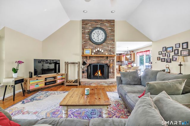 995 Beaver Dam Road, Stratford, CT 06614