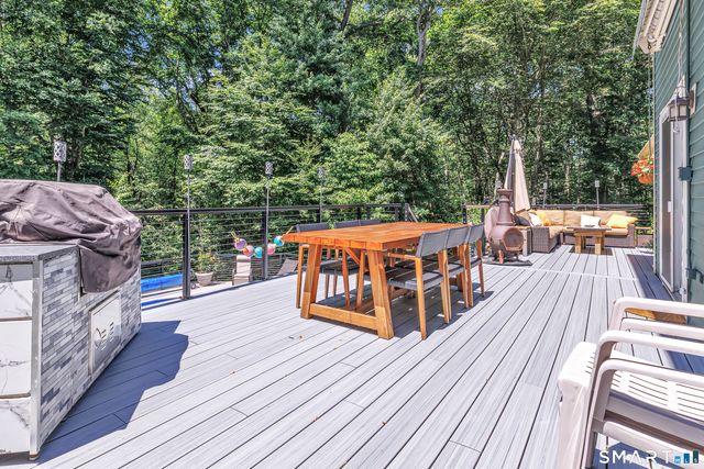 995 Beaver Dam Road, Stratford, CT 06614