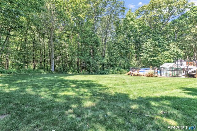 995 Beaver Dam Road, Stratford, CT 06614
