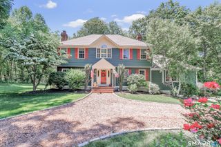 995 Beaver Dam Road, Stratford, CT 06614