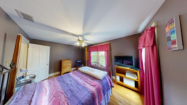 598 East Street, Middletown, CT 06457