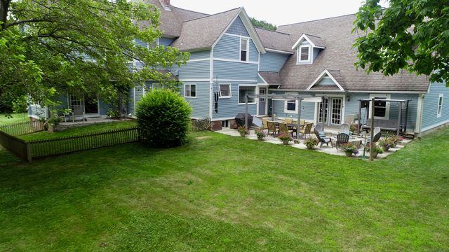 598 East Street, Middletown, CT 06457