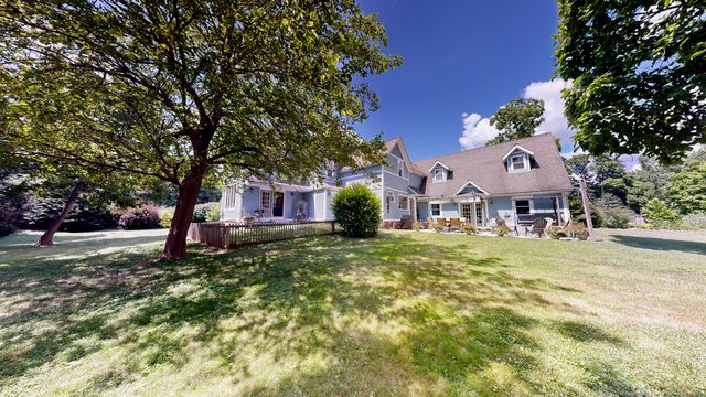 598 East Street, Middletown, CT 06457