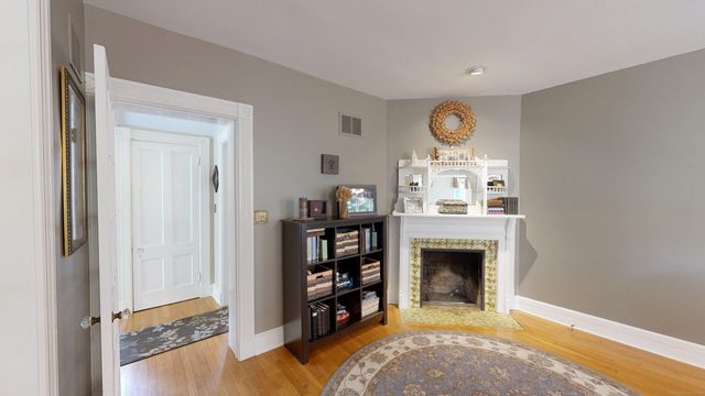 598 East Street, Middletown, CT 06457