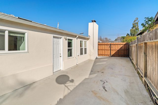633 N P St, Livermore, CA 94551