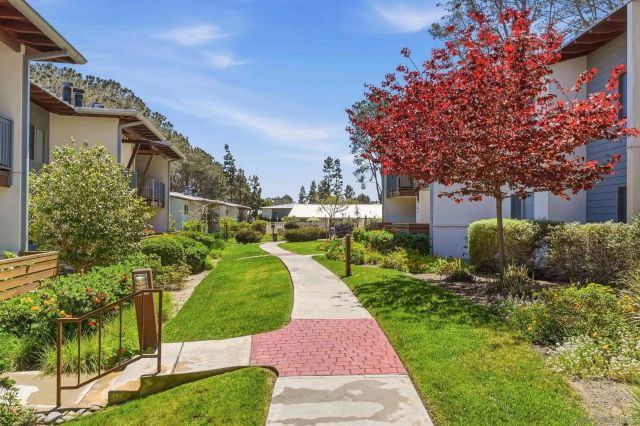 1650 S El Camino Real 204, Encinitas, CA 92024