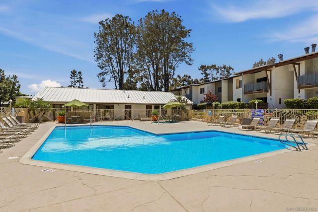 1650 S El Camino Real 204, Encinitas, CA 92024
