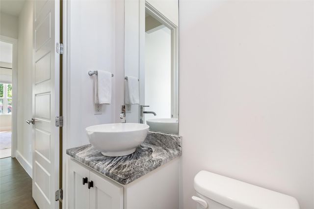 1126 Linden ST 1, Austin, TX 78702