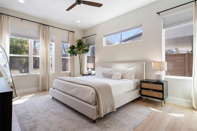 1126 Linden ST 1, Austin, TX 78702