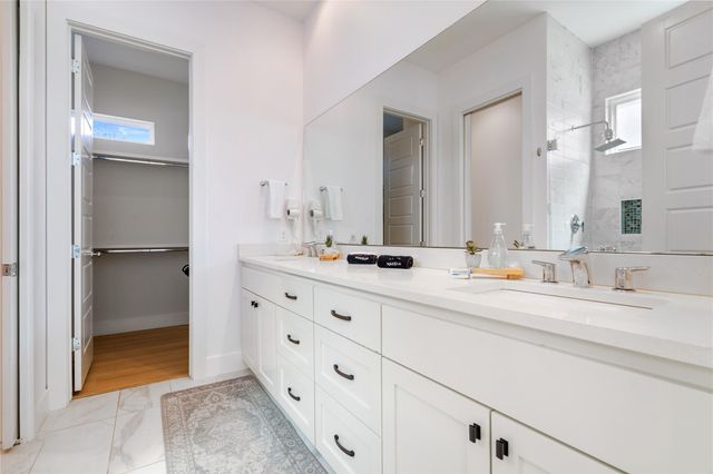 1126 Linden ST 1, Austin, TX 78702