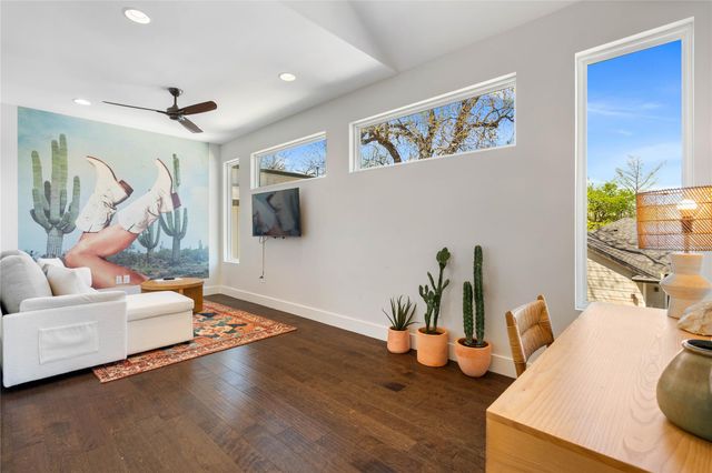 1126 Linden ST 1, Austin, TX 78702
