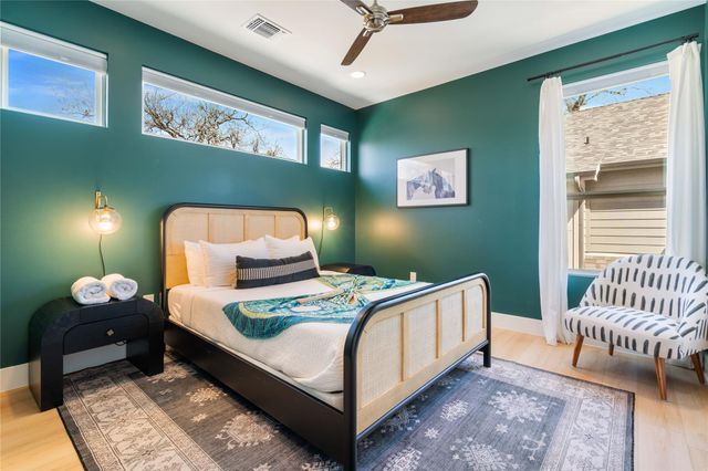 1126 Linden ST 1, Austin, TX 78702