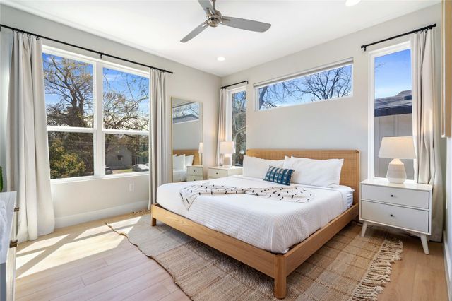 1126 Linden ST 1, Austin, TX 78702