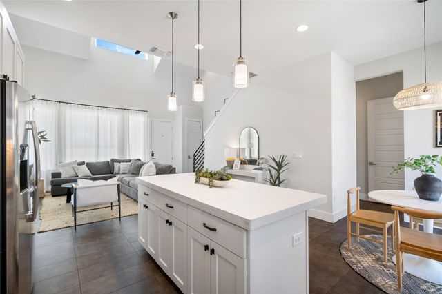 1126 Linden ST 1, Austin, TX 78702