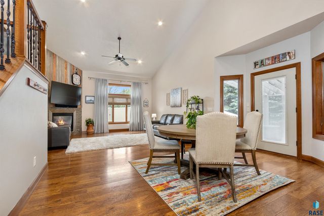 7301 S Grand Arbor Ct Court, Sioux Falls, SD 57108