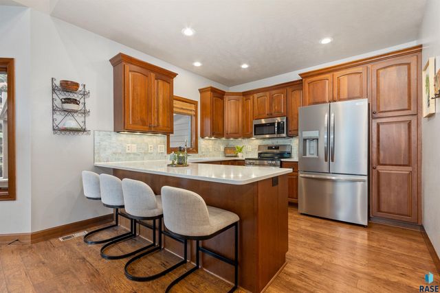 7301 S Grand Arbor Ct Court, Sioux Falls, SD 57108