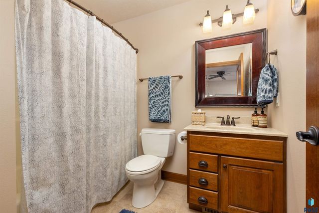 7301 S Grand Arbor Ct Court, Sioux Falls, SD 57108