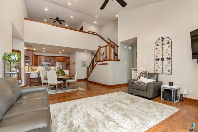 7301 S Grand Arbor Ct Court, Sioux Falls, SD 57108