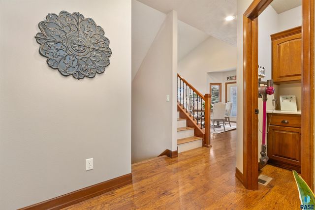 7301 S Grand Arbor Ct Court, Sioux Falls, SD 57108